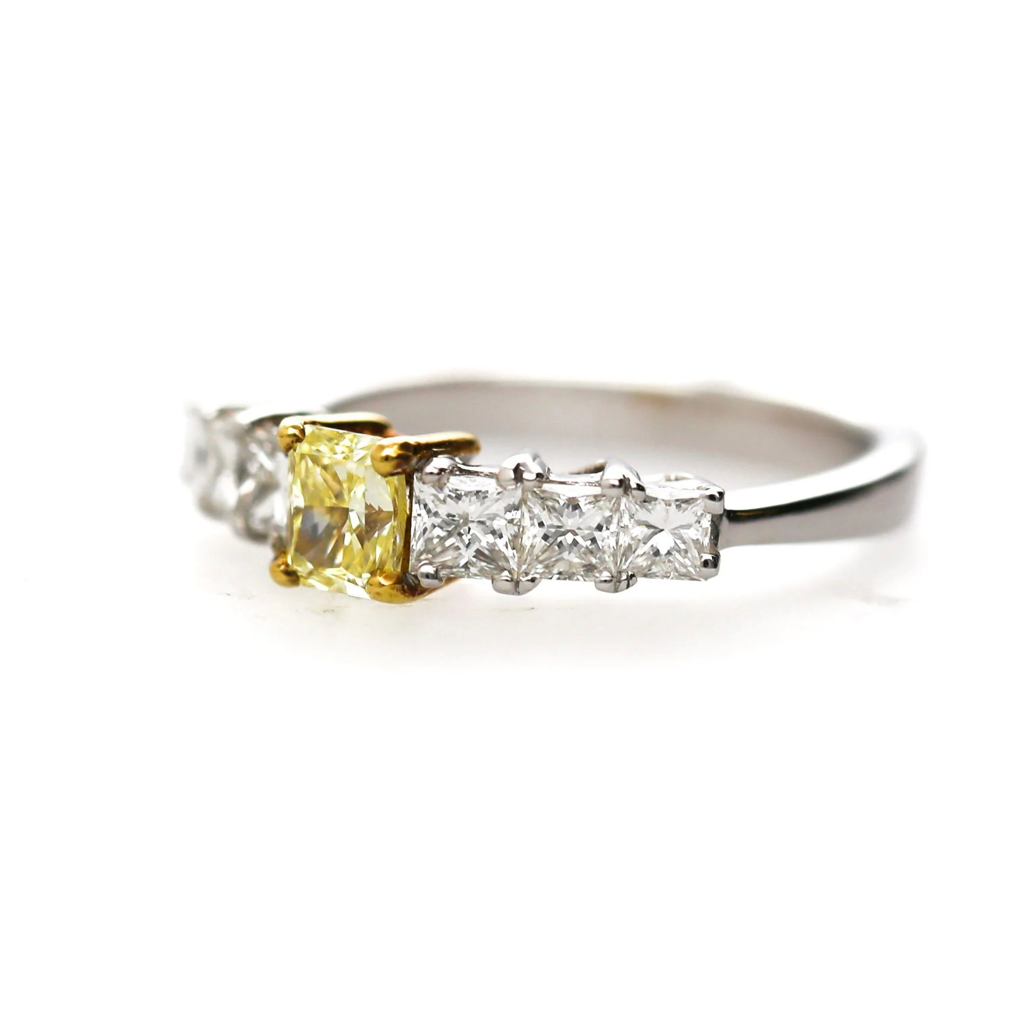 1.41 Carat Fancy Yellow Radiant & White Princess Diamond Illusion Band Ring - Image 4
