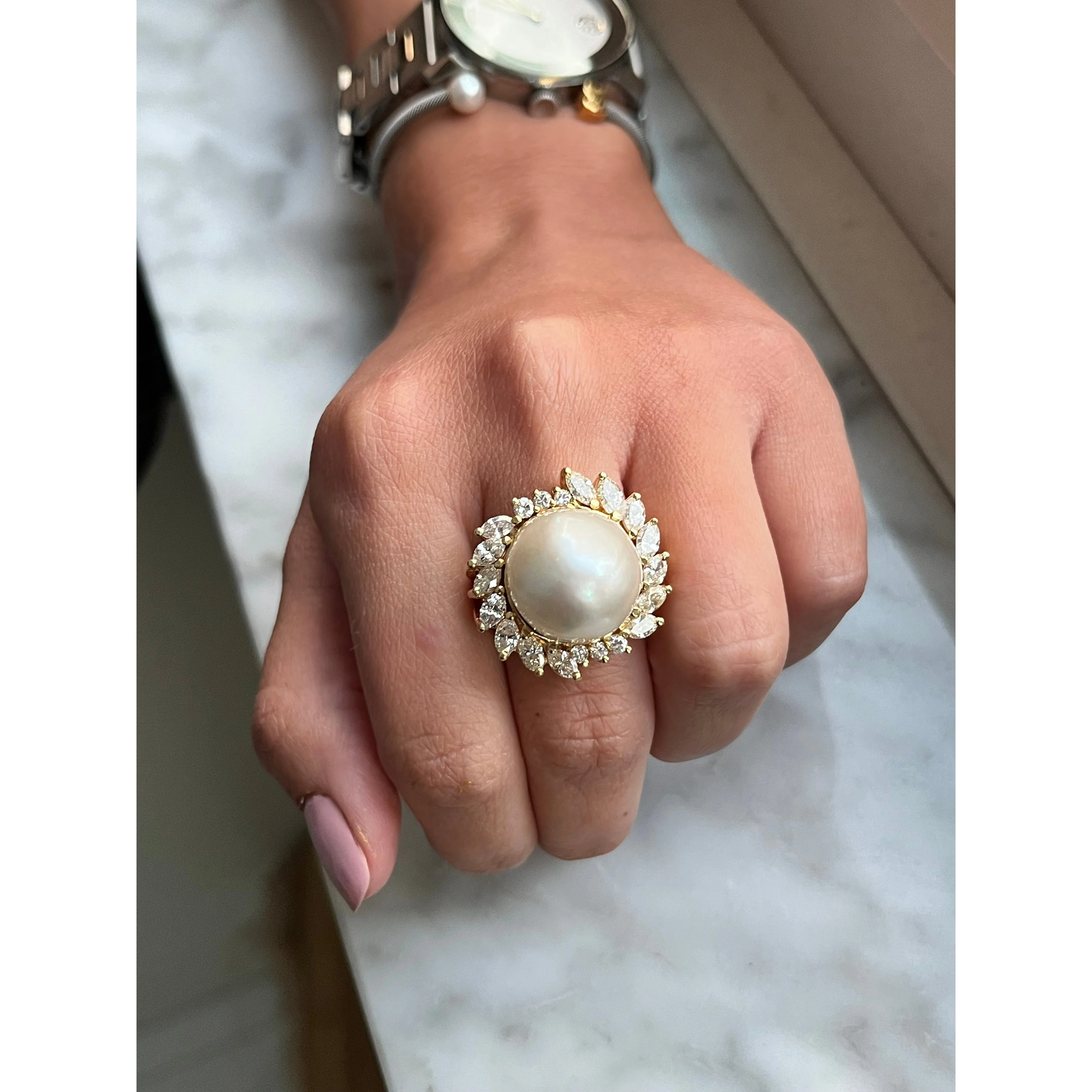 16mm South Sea Pearl and Marquise Cut Diamond Halo in 18k Gold Ring - Image 6