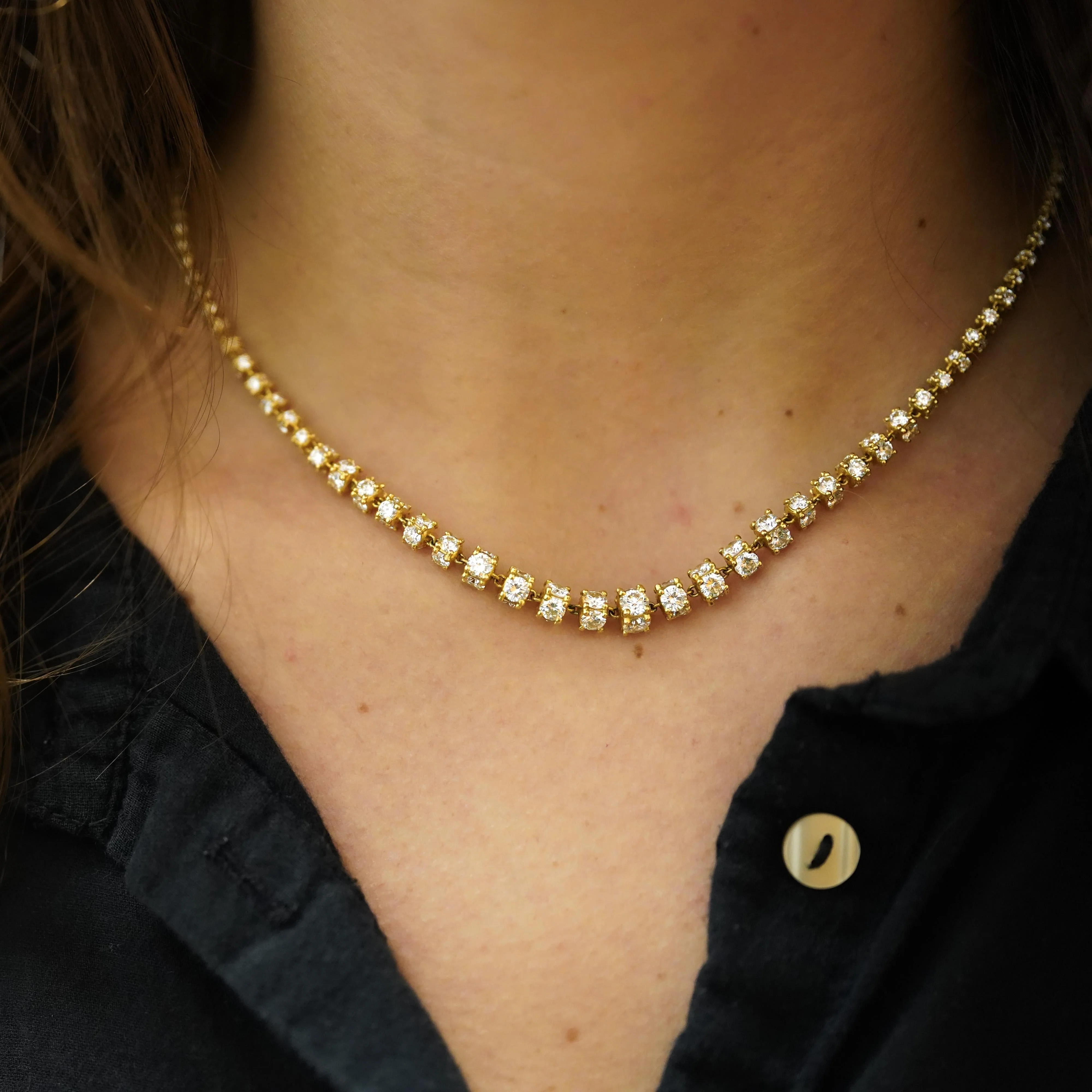 17 Carat Round Diamond 18K Gold Cylinder Chain Necklace - Image 4