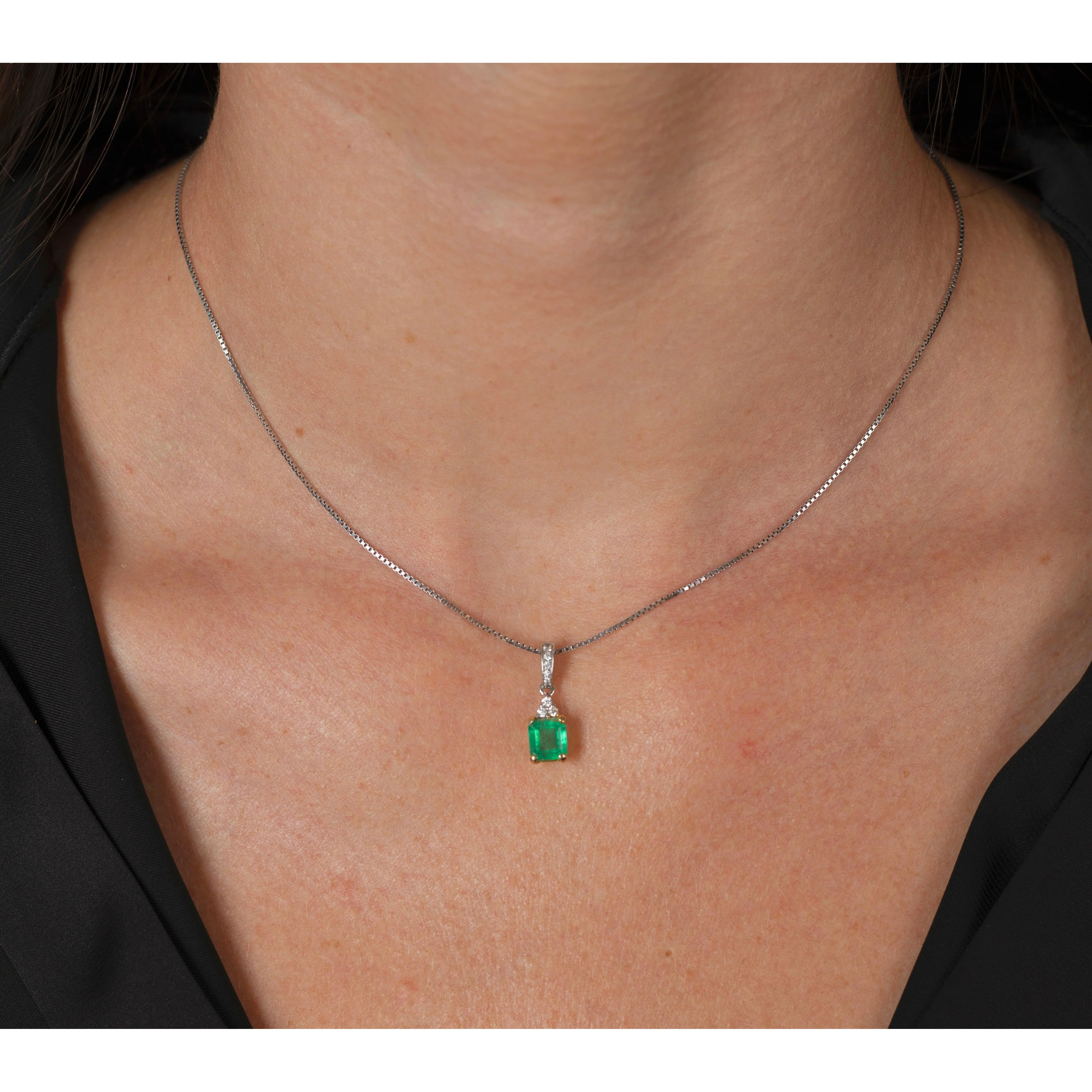 18K Solid Gold Natural Colombian Emerald and 3 Round Diamonds on Top Pendant Necklace