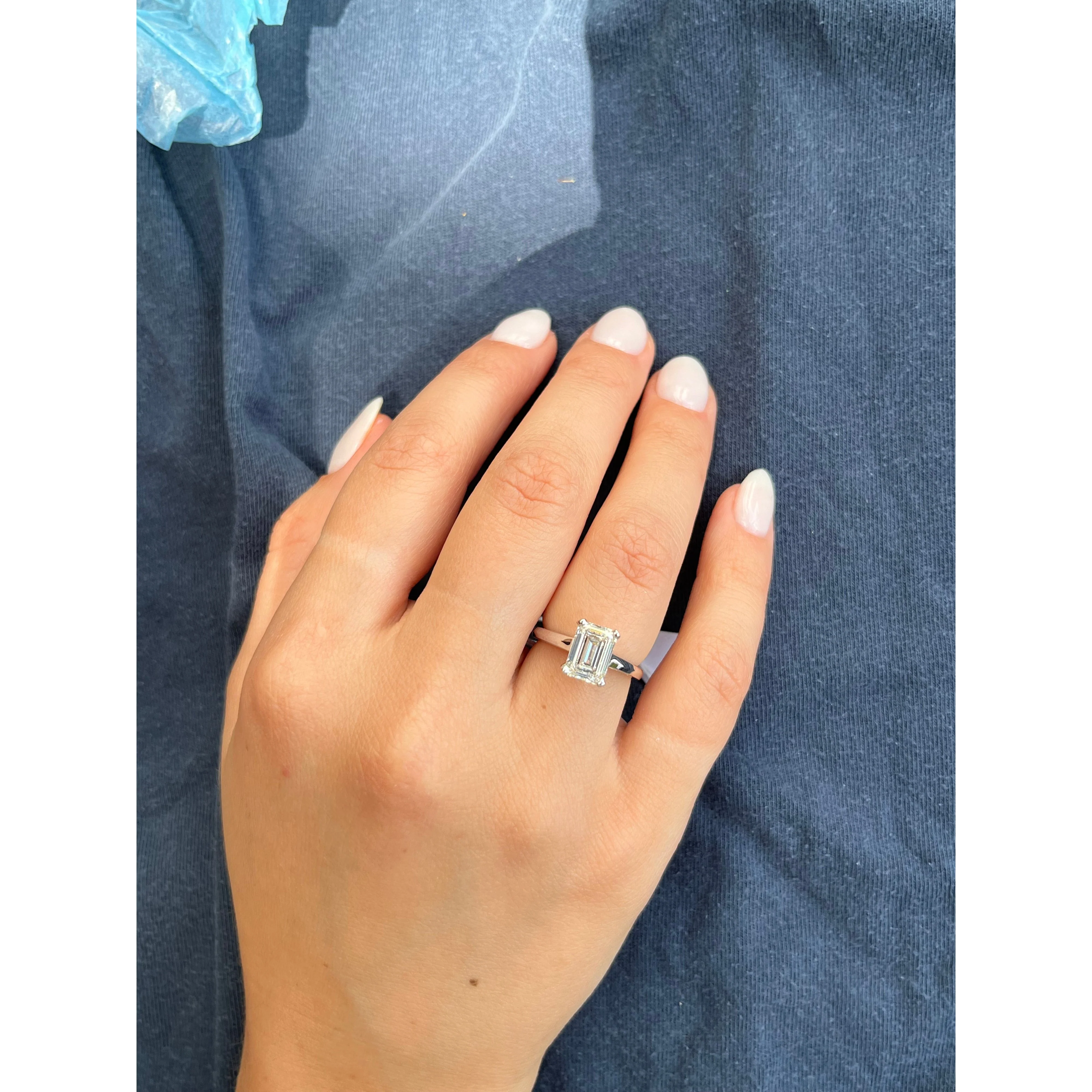 2.12 Carat H/VS2 Emerald Cut CVD Lab Diamond Ring in 14K White Gold - Image 6