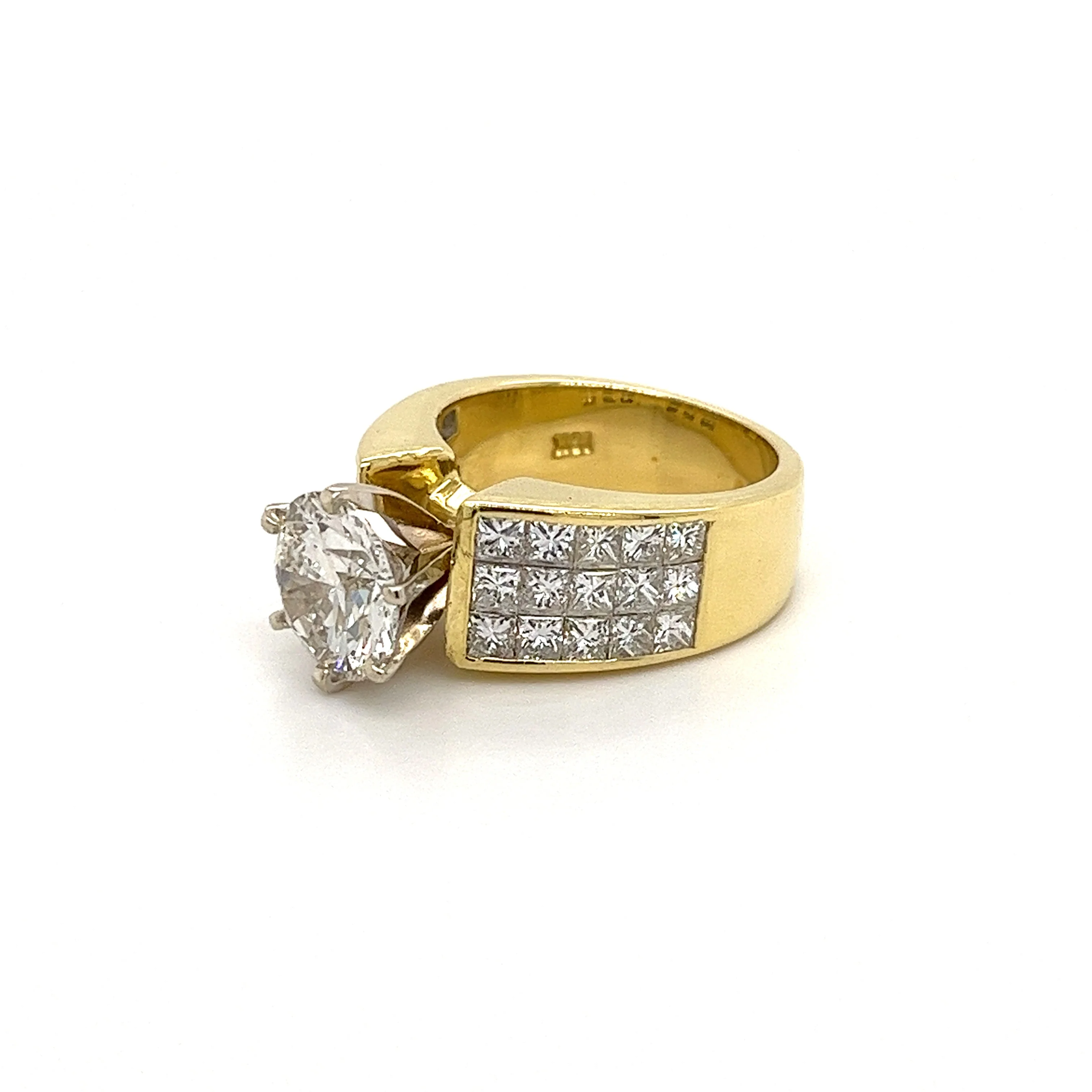 2.7 Carat Round Cut Lab Grown Diamond Ring with Princess Cut Diamond Cluster - Image 3