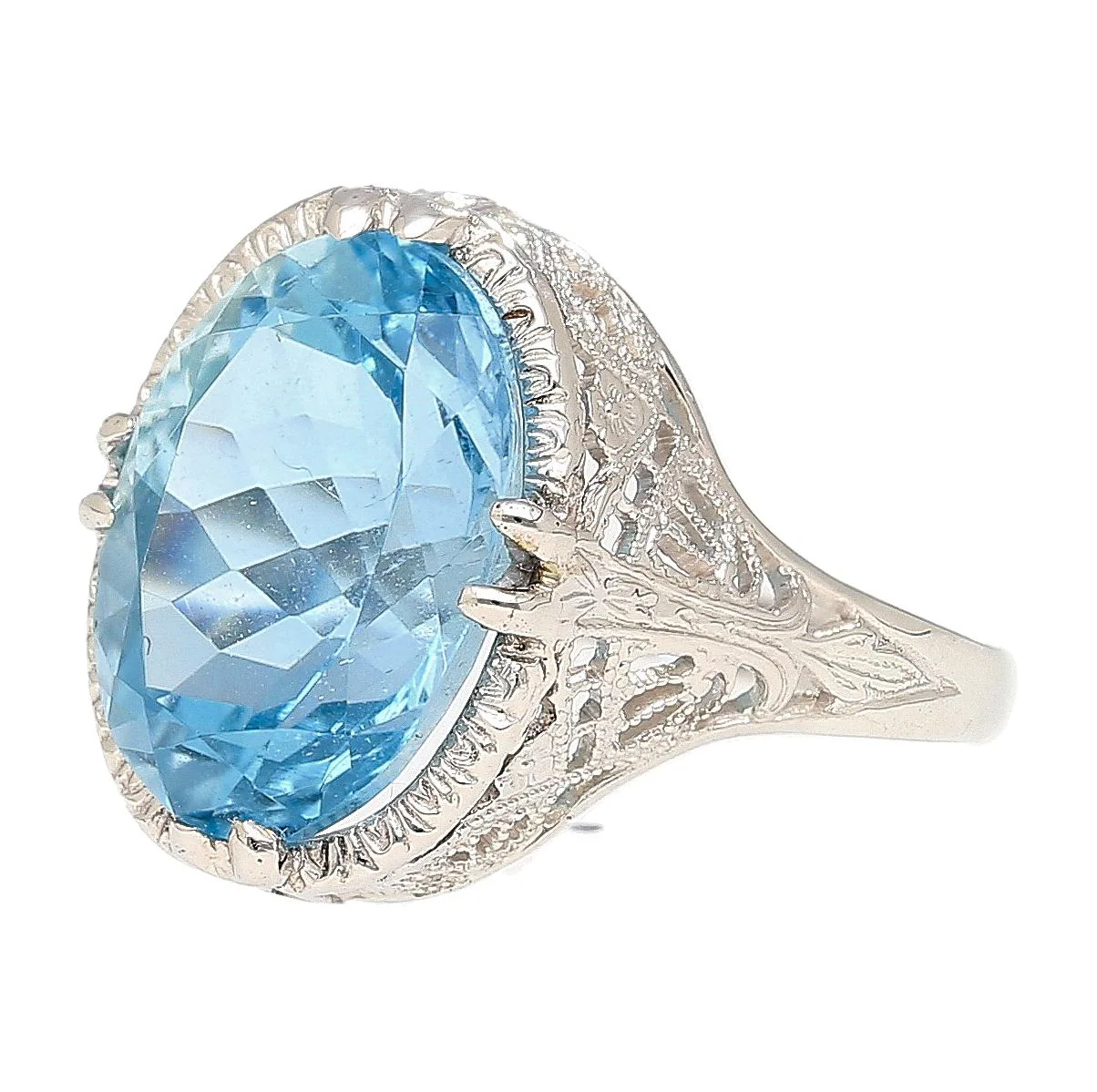 6.22 Carat Oval Aquamarine in Engraved 14K White Gold Edwardian Filigree Ring - Image 5