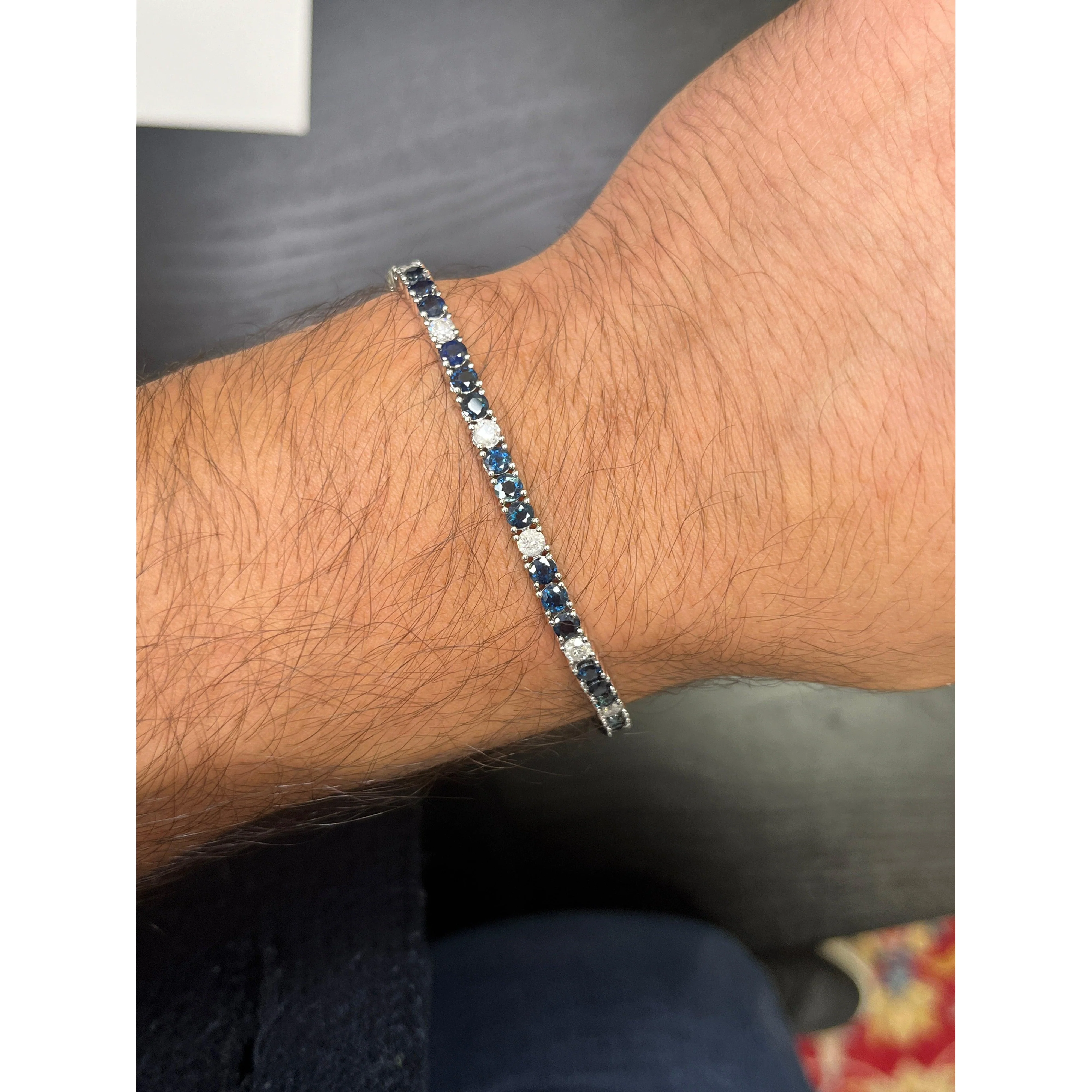 9 Carat Natural Blue Sapphire and Diamond Tennis Bracelet in 18K White Gold | 7 Inch 3MM - Image 6
