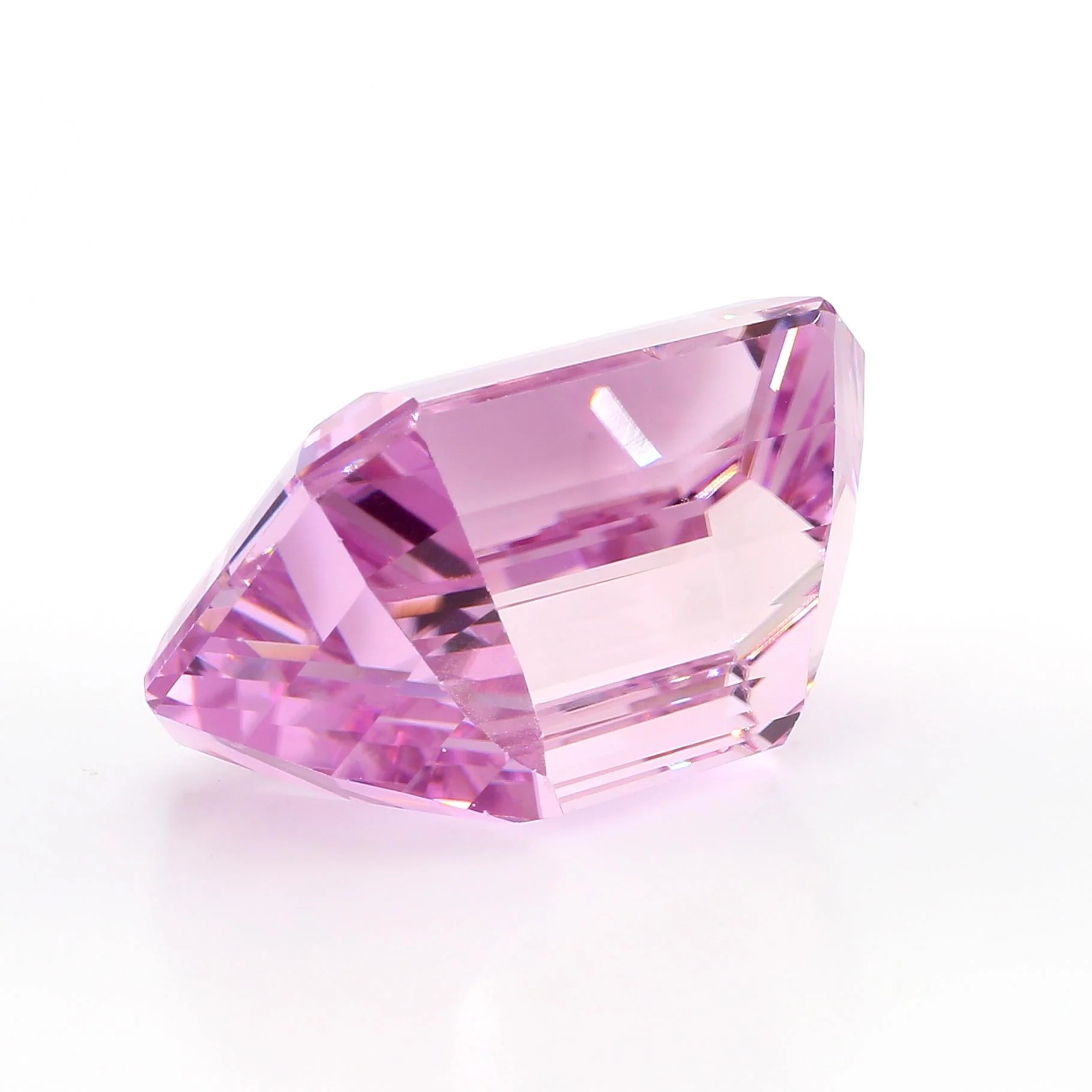 GIA Certified 115.10 Carat Emerald Cut Pink Kunzite Loose - Image 6
