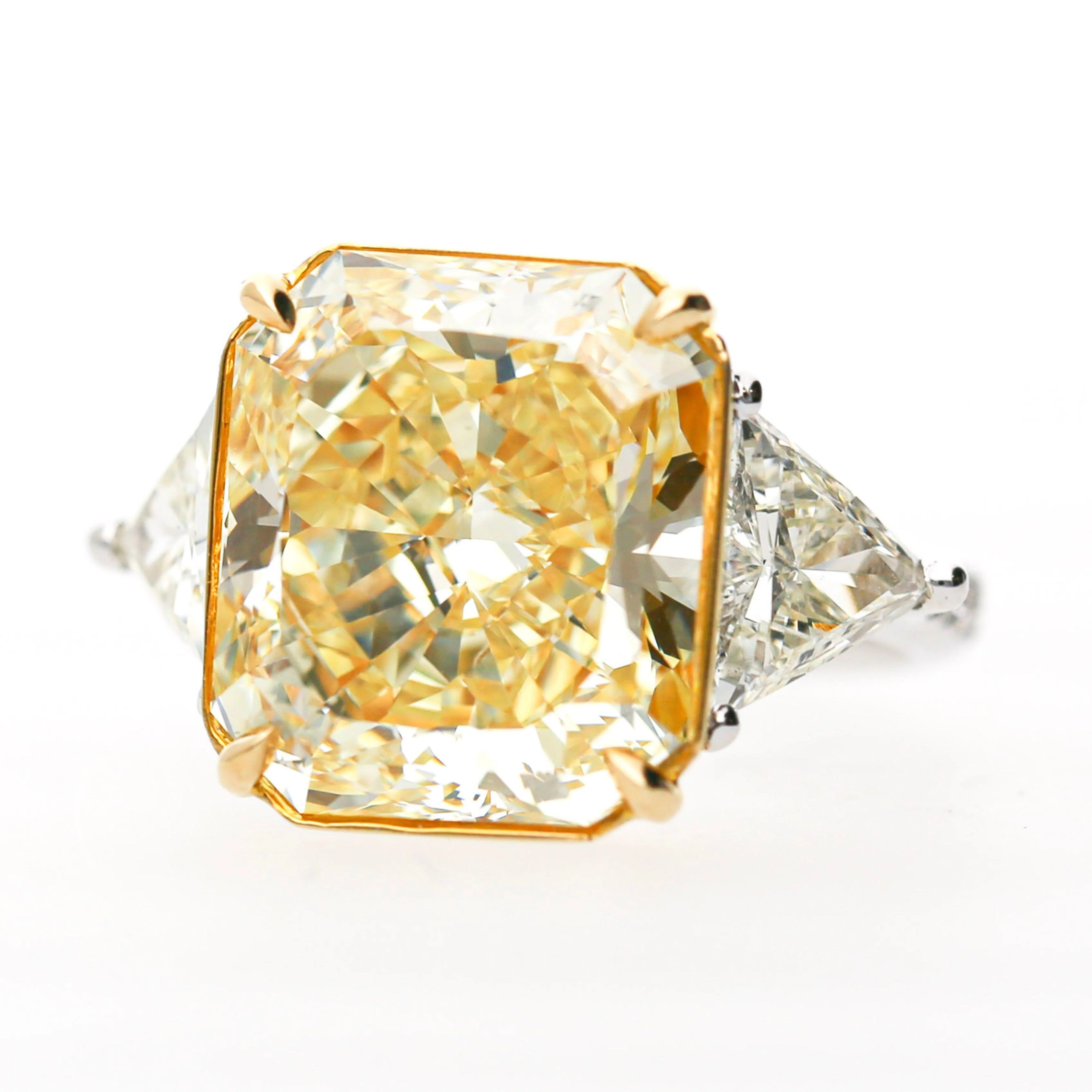GIA Certified 13.03 Carat Flawless Radiant Fancy Yellow Diamond Ring - Image 3