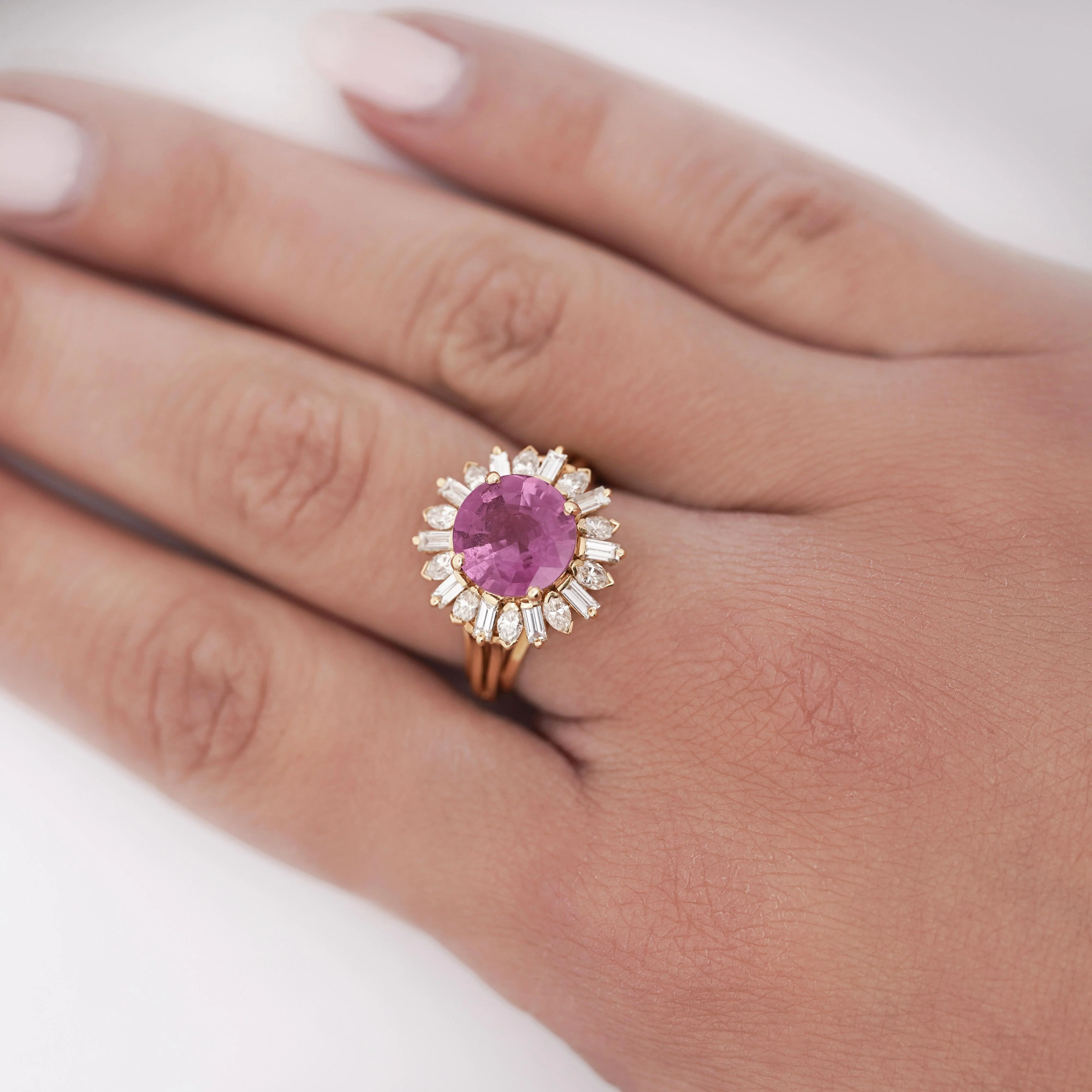 GIA Certified 4.8 Carat Oval Pink Sapphire & Diamond 18K Gold Starburst Ring - Image 2
