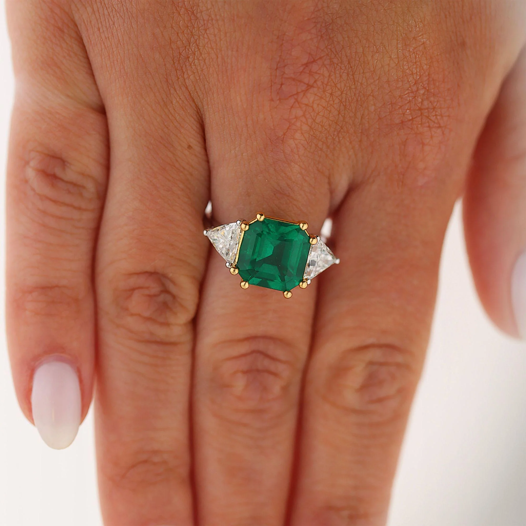 GRS Cert. 4.37 Carat Vivid Green Muzo Colombian Emerald Diamond 3 Stone Ring - Image 8