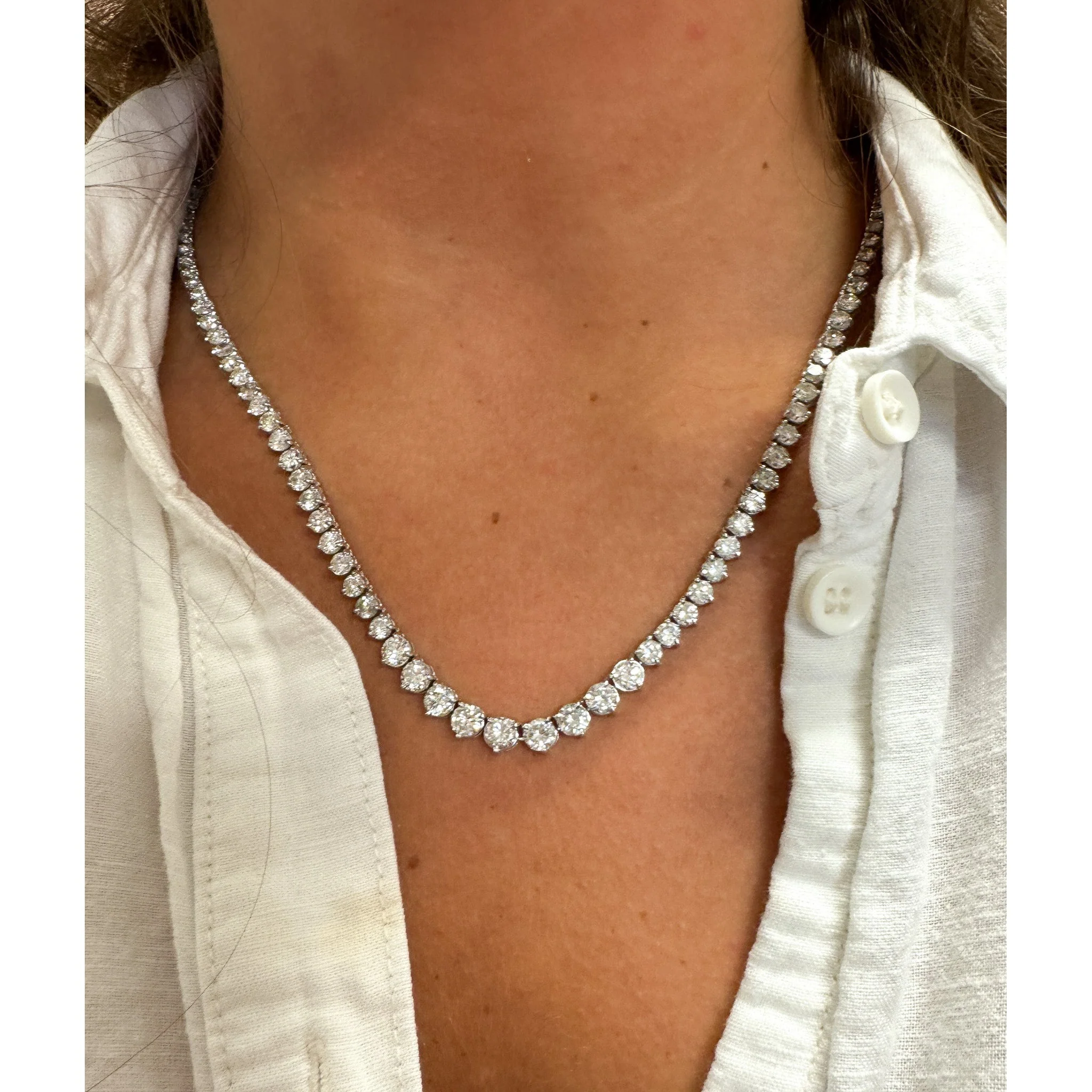 Natural 15.50 CTTW Graduated Diamond Riviera Tennis Necklace 18" in Platinum - Image 8