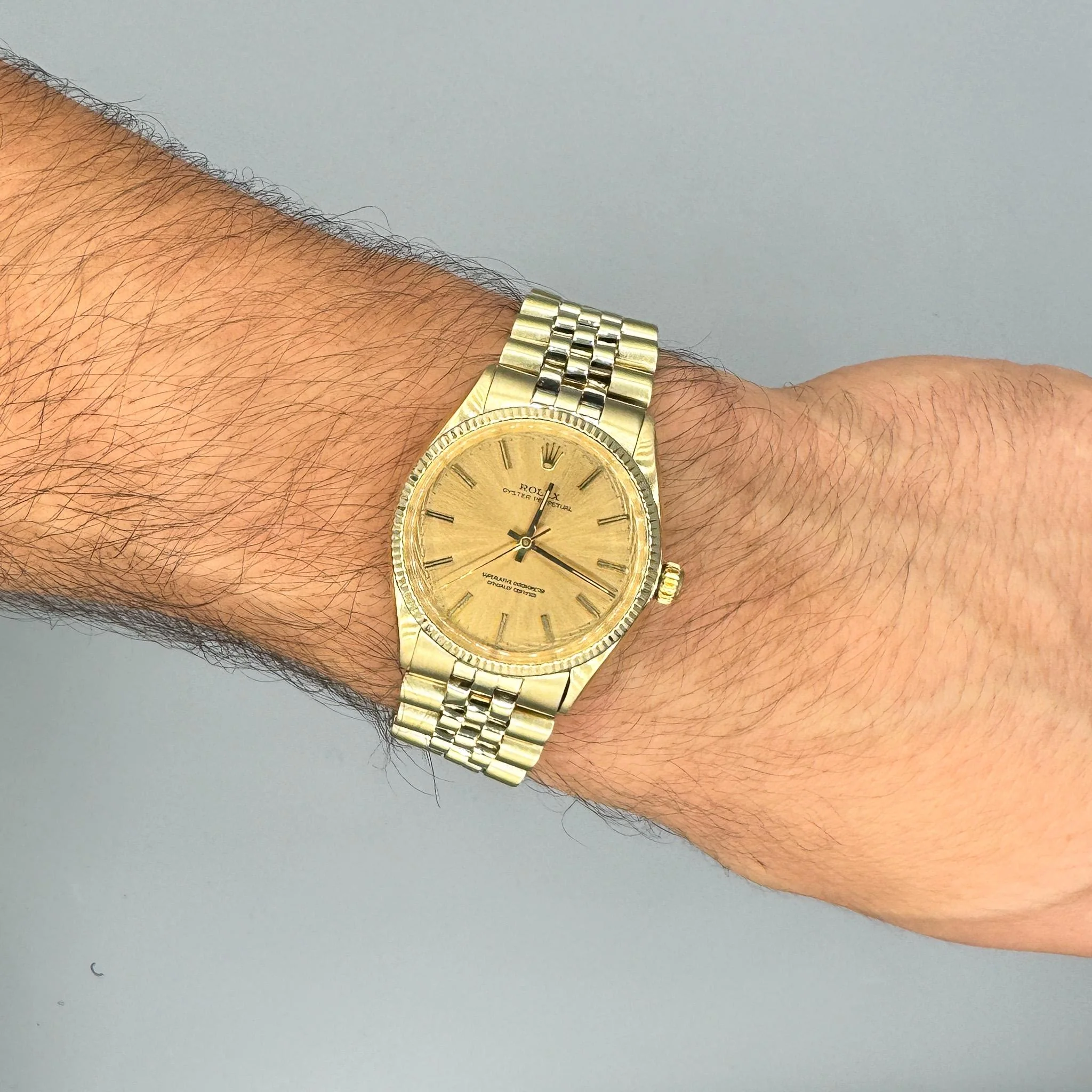 Rolex Oyster 1005 Champagne Dial Gold Vintage Watch - Image 11