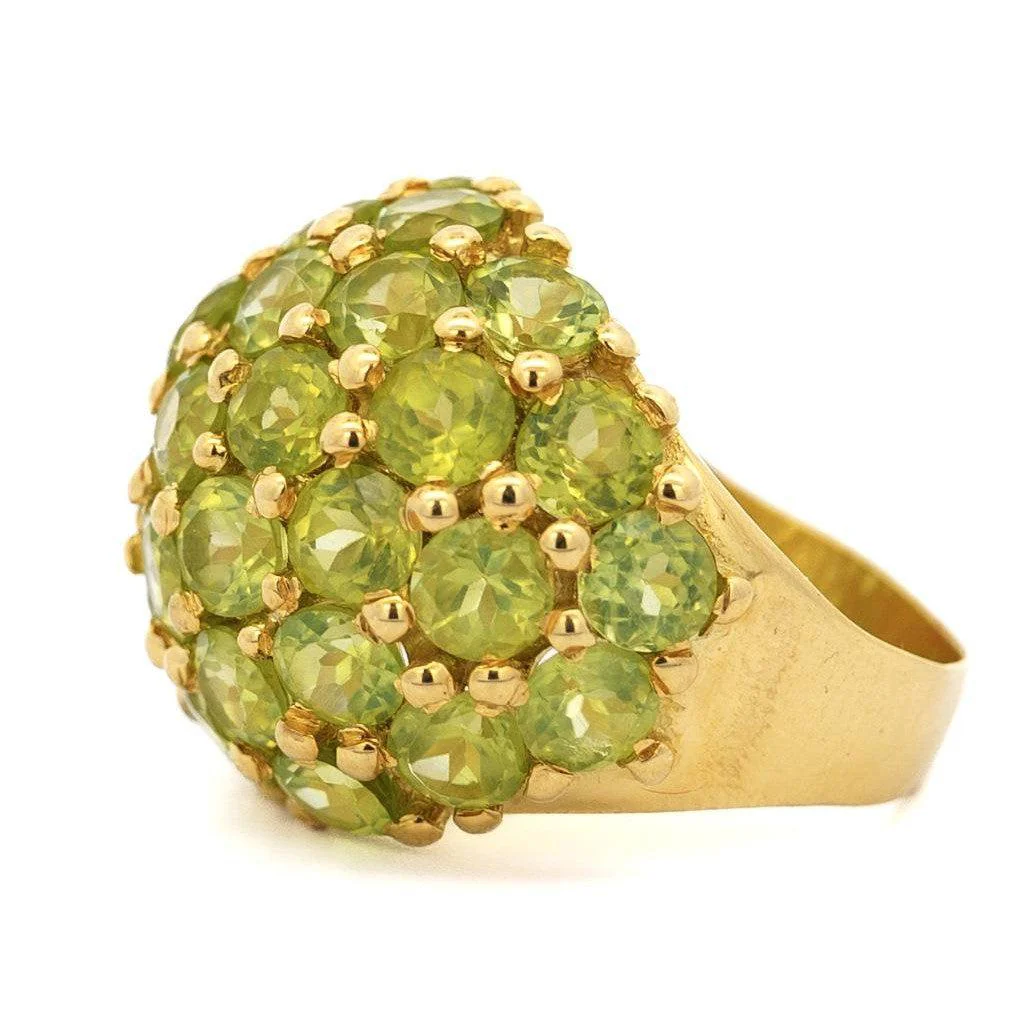 Vintage 25 Carat Peridot Ring & Earring 18K Yellow Gold Jewelry Set - Image 4